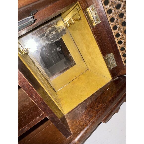 Large Vintage Jewerly Box - Picture 9 of 16